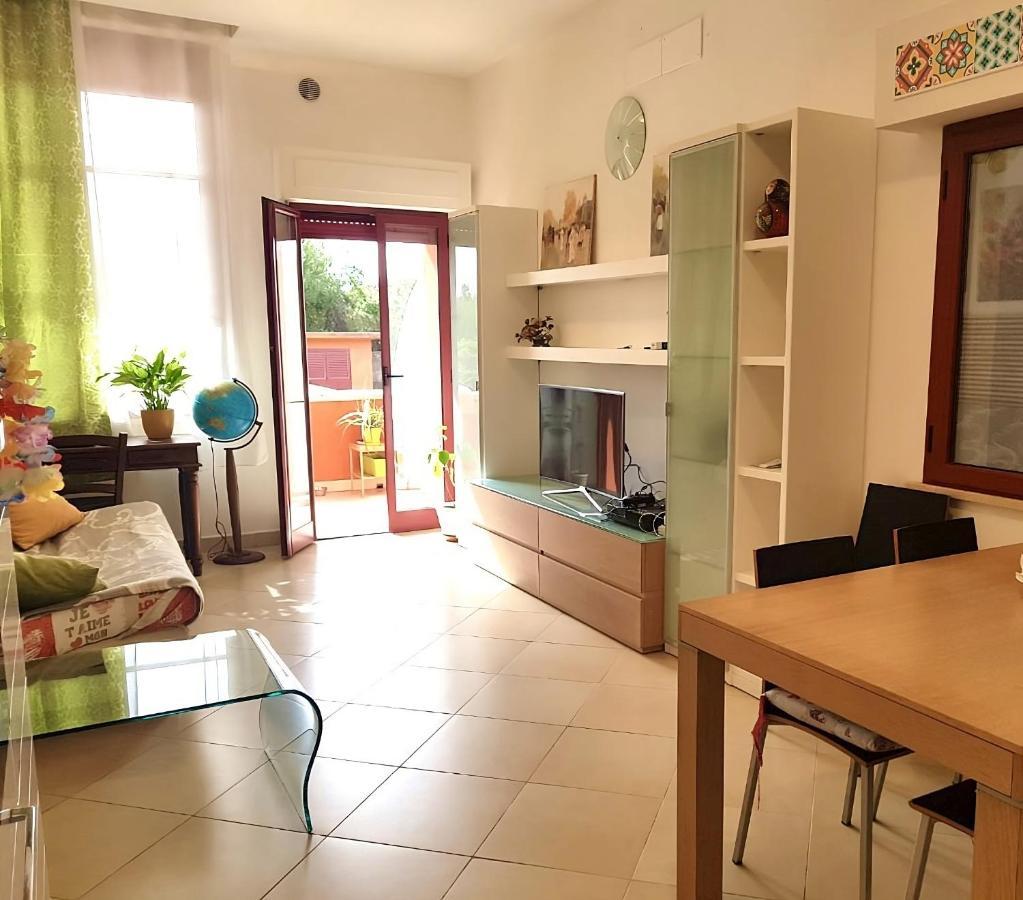 Regina Beach Holiday Apartments 티레니아 외부 사진